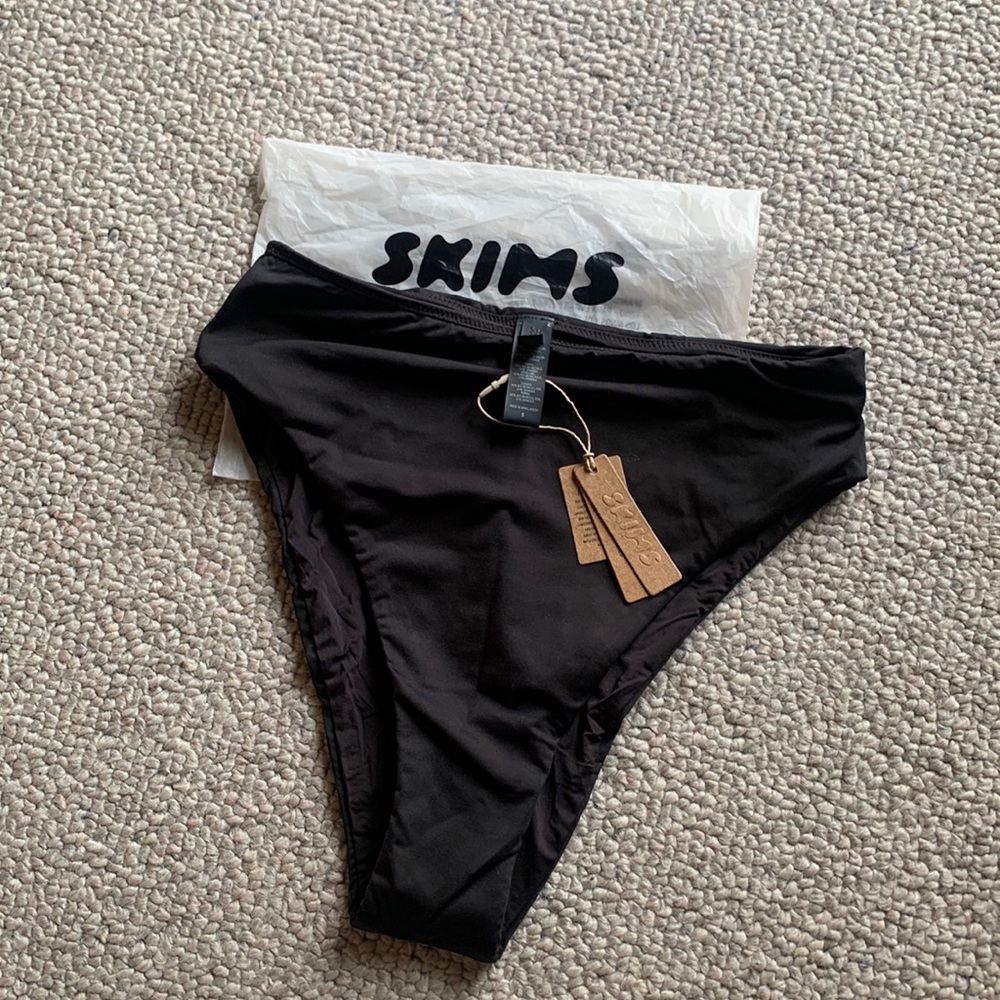 SKIMS SWIM